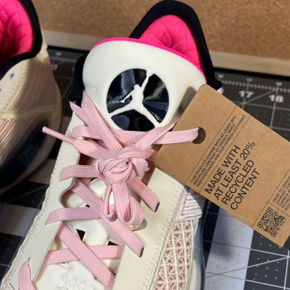 Jordan XXXVIII BRAND NEW
‘Fresh start’ 38 - Picture 6 of 16